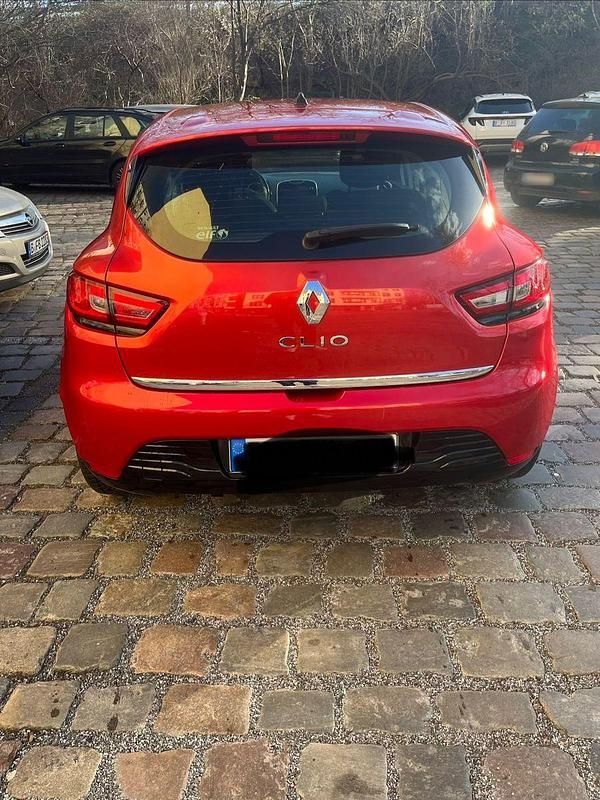 Gebraucht Renault Clio IV 73 PS (53 kW) 2016 Rot Kleinwagen