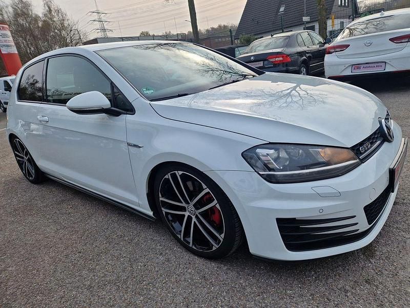 Gebraucht VW Golf VII GTD 184 PS (135 kW) 2015 Weiß Limousine