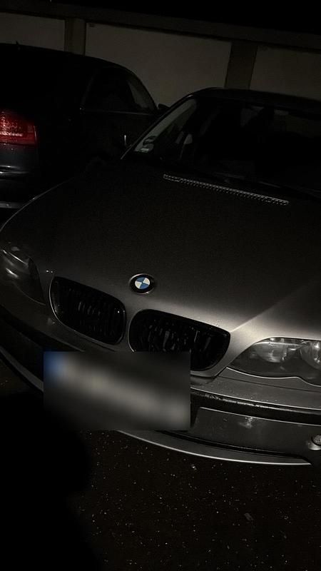 Gebraucht BMW 318 143 PS (105 kW) 2001 Silber Limousine