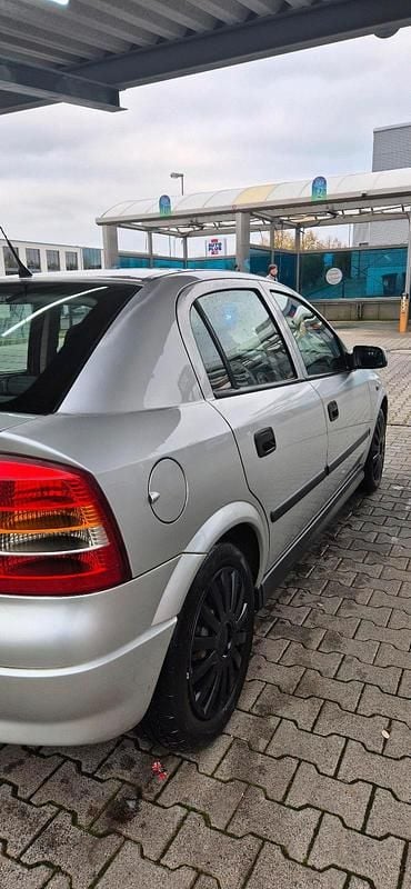 Gebraucht Opel Astra 126 PS (92 kW) 2002 Silber Coupé