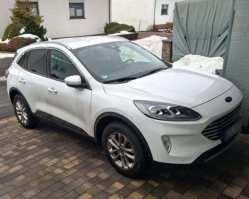 Gebraucht Ford Kuga Titanium X 284 PS (208 kW) 2022 Weiß SUV