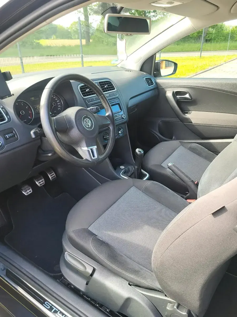 Gebraucht VW Polo Style 85 PS (62 kW) 2011 Schwarz Kleinwagen