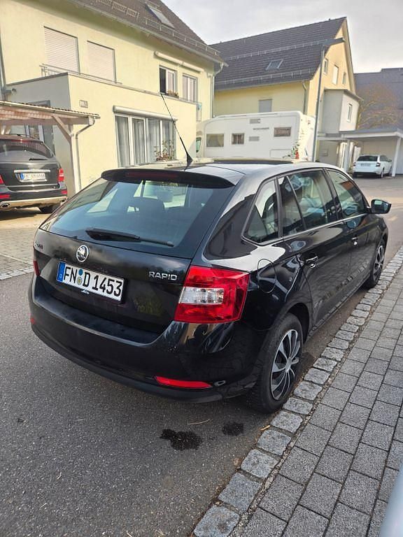 Gebraucht Skoda Rapid Ambition 86 PS (63 kW) 2013 Schwarz Kleinwagen