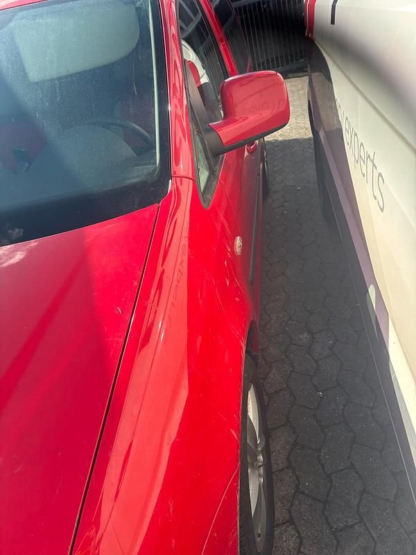 Gebraucht VW Caddy Maxi 105 PS (77 kW) 2009 Rot Van / Kleinbus