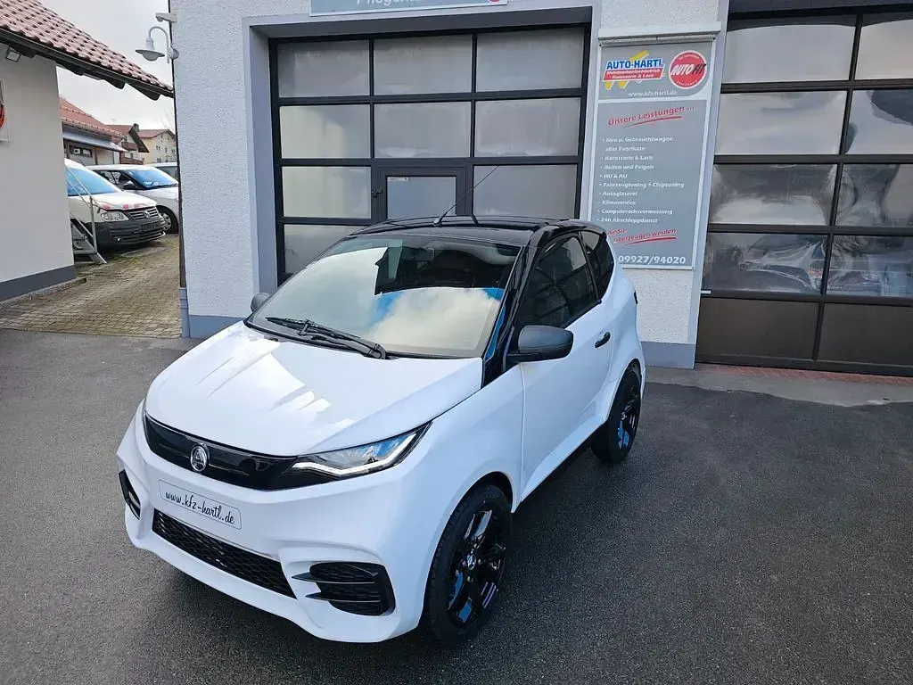 Nowe Aixam AMBITION Sport 2026 Biały Hatchback