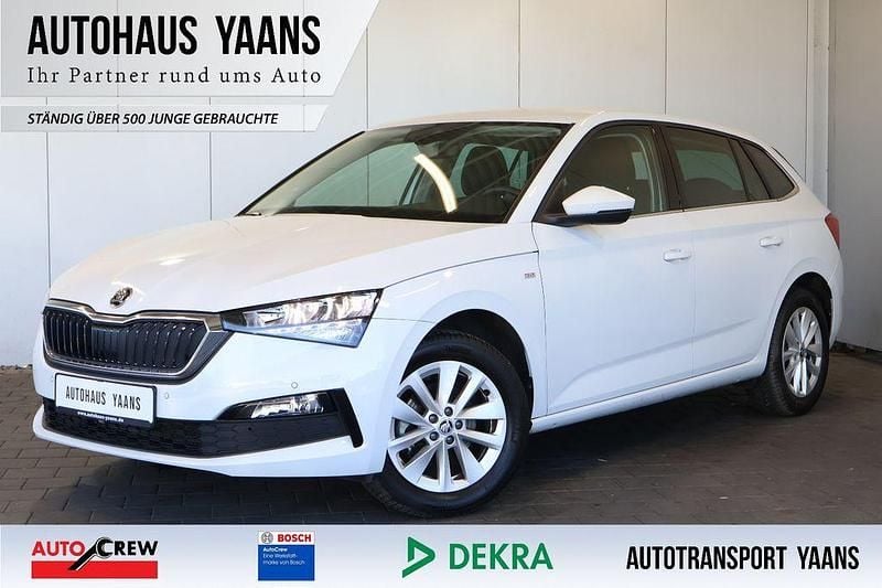 Weiß Gebraucht 2024 Skoda Scala Tour Kleinwagen | 17.889 € (Superpreis) - Bild 1/4