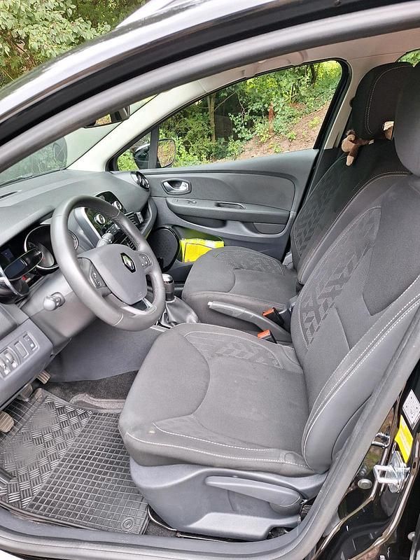 Gebraucht Renault Clio GrandTour 90 PS (66 kW) 2019 Schwarz Kombi