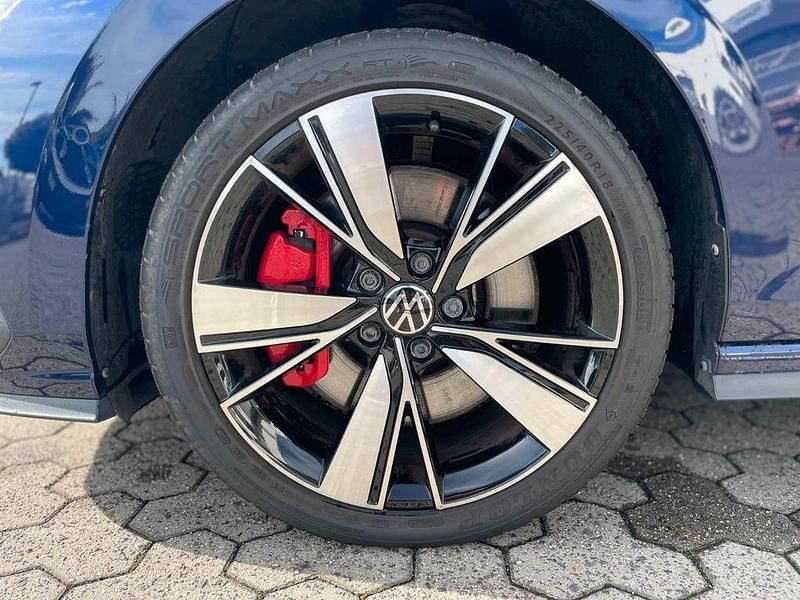 Gebraucht VW Golf VIII Pro 245 PS (180 kW) 2021 Blau Limousine