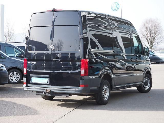 Gebraucht VW Crafter 140 PS (102 kW) 2019 Deep black perleffekt (metallic) Van