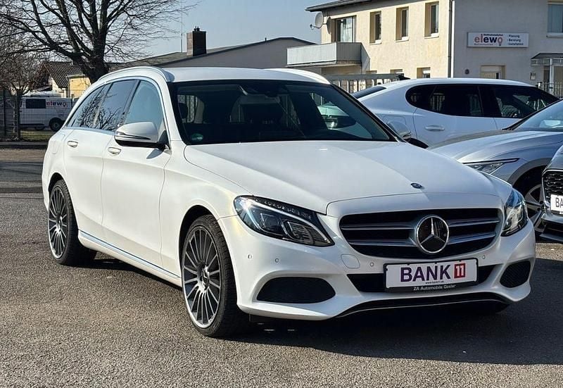 Gebraucht Mercedes C220 Avantgarde 170 PS (125 kW) 2016 Schwarz Limousine