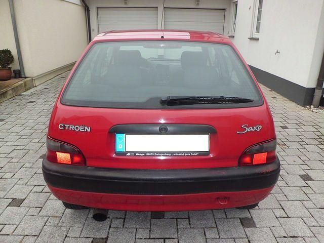 Gebraucht Citroën Saxo 82 PS (60 kW) 1998 Rot Kleinwagen