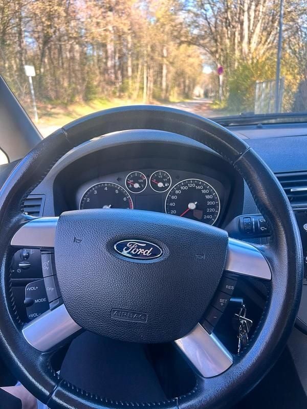 Gebraucht Ford Focus 145 PS (106 kW) 2004 Blau Kleinwagen