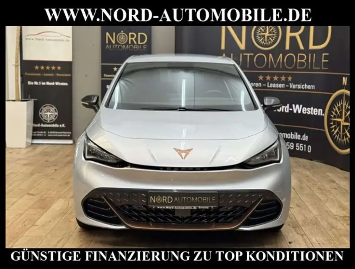 Używany Cupra Born e-Boost 169 kW (231 KM) 2023 Srebrny Hatchback