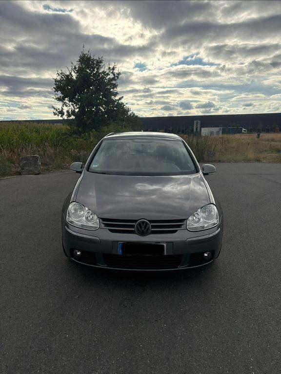 Grau Gebraucht 2006 VW Golf V Goal Limousine | 2.999 € (Fairer Preis) - Bild 1/4