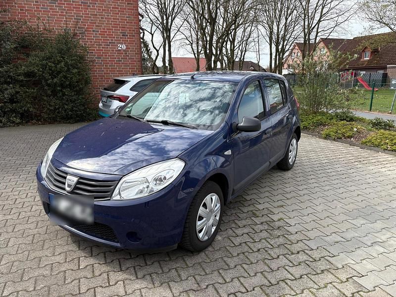 Gebraucht Dacia Sandero 74 PS (54 kW) 2009 Blau Kleinwagen