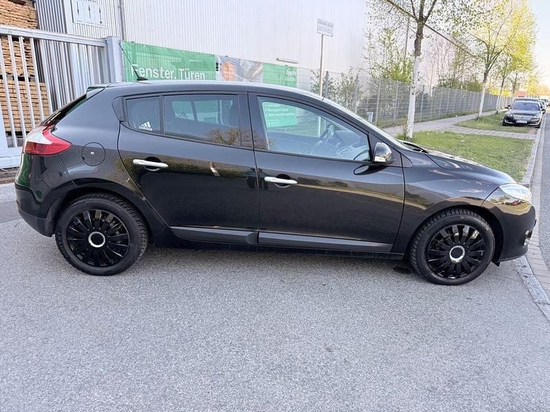 Gebraucht Renault Mégane Night&Day 131 PS (96 kW) 2010 Schwarz Limousine
