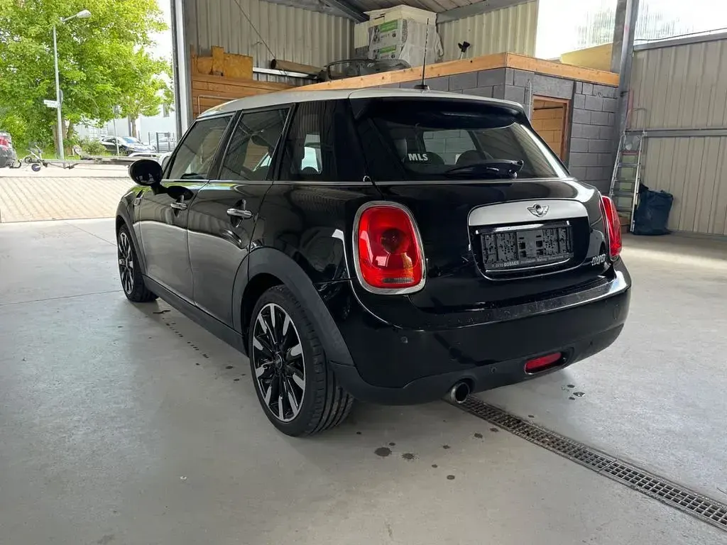 Gebraucht Mini Cooper 136 PS (100 kW) 2015 Schwarz Kleinwagen