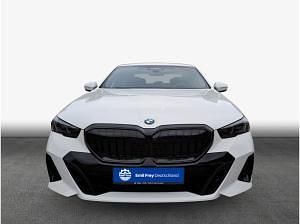 Neu BMW 520 Basis 197 PS (144 kW) 2025 Weiß (alpinweiß uni) Limousine