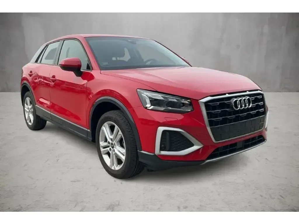 Gebraucht Audi Q2 Advanced Plus 150 PS (110 kW) 2024 Progressivrot (metallic) SUV