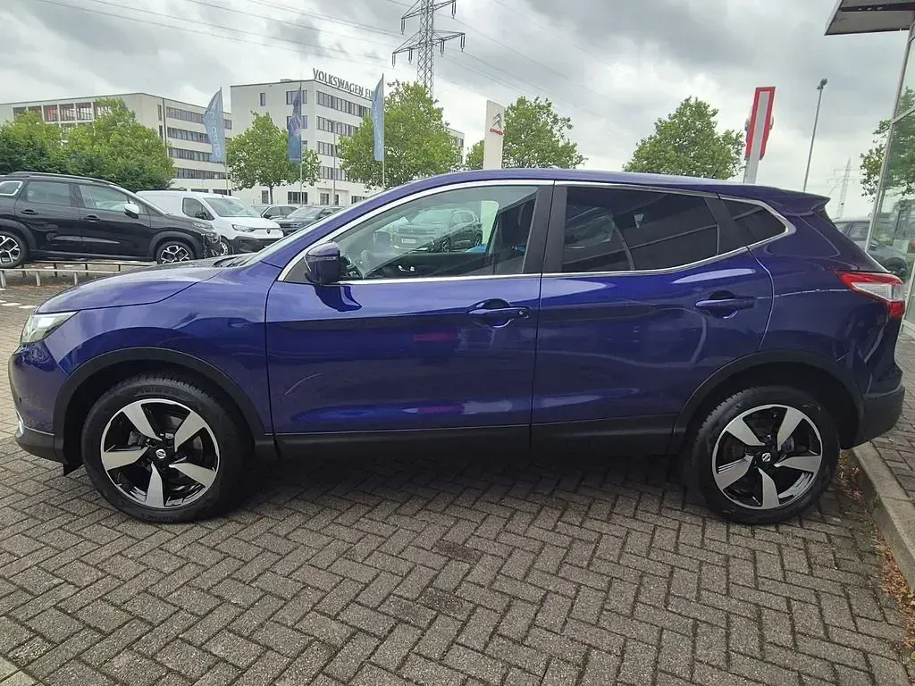 Gebraucht Nissan Qashqai N-Connecta 163 PS (119 kW) 2017 Blau SUV