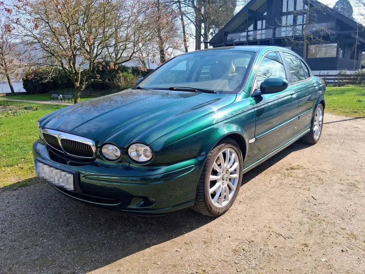 Second-hand Jaguar X-type 145 CP (106 kW) 2006 Emerald fire Berlinǎ