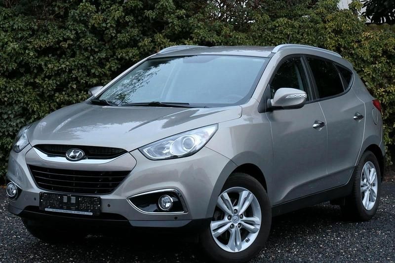 Gebraucht Hyundai Tucson 184 PS (135 kW) 2011 Grau SUV