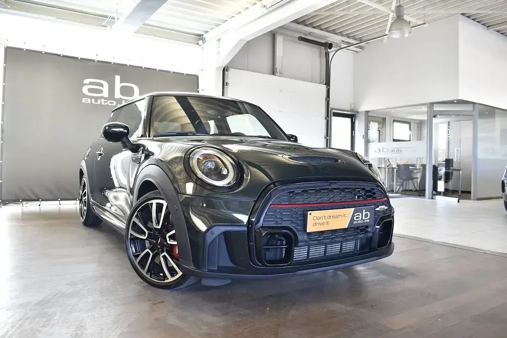 Gebraucht Mini John Cooper Works 231 PS (169 kW) 2022 Grün Kleinwagen