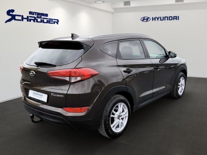 Gebraucht Hyundai Tucson 116 PS (85 kW) 2017 Demitasse brown SUV