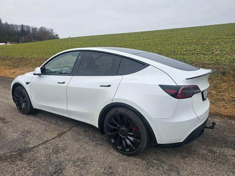 Gebraucht Tesla Model Y 392 kW (533 PS) 2024 Weiß SUV