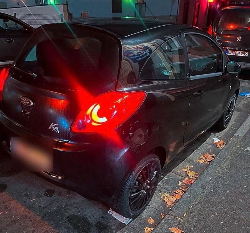 Schwarz Gebraucht 2009 Ford Ka Kleinwagen | 2.850 € (Teuer) - Bild 1/4