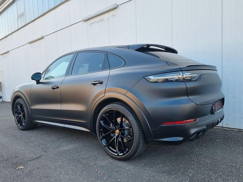 Gebraucht Porsche Cayenne 441 PS (324 kW) 2019 Schwarz SUV