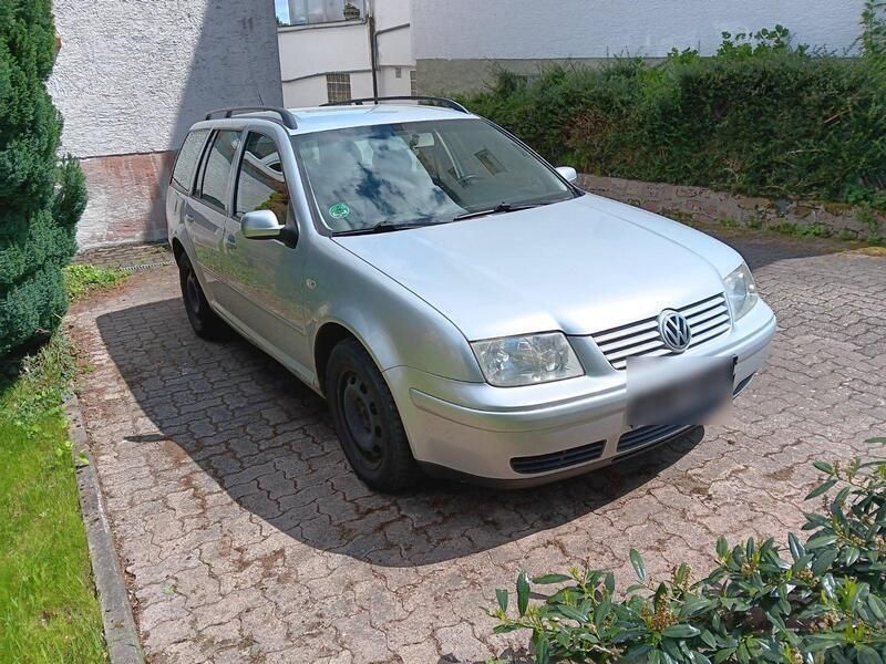 Silber Gebraucht 2005 VW Bora Limousine | 1.800 € (Fairer Preis) - Bild 1/4