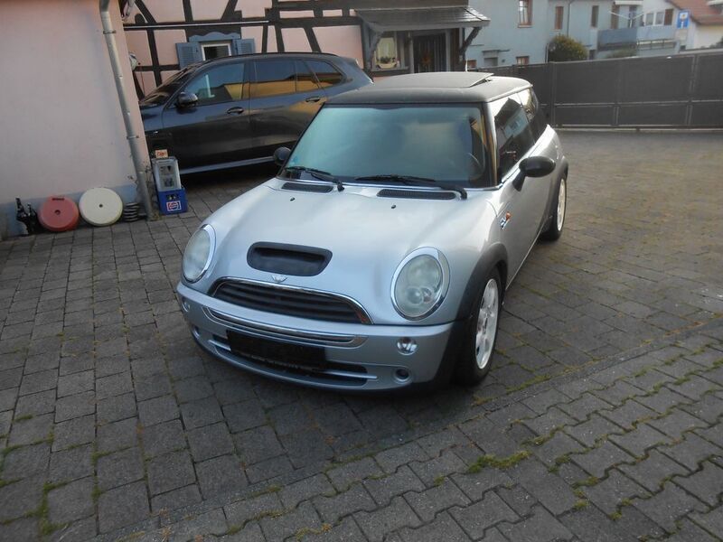 Silber Gebraucht 2004 Mini Cooper Kleinwagen | 1.989 € - Bild 1/4