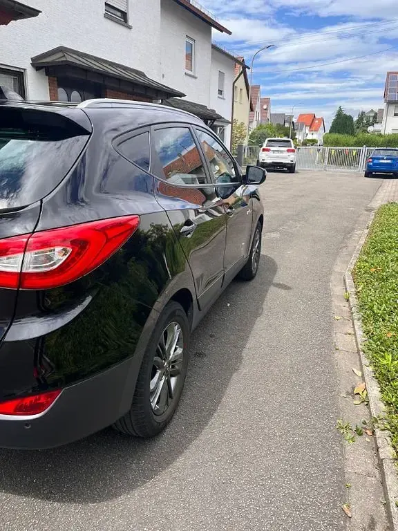 Gebraucht Hyundai ix35 135 PS (99 kW) 2015 Schwarz SUV