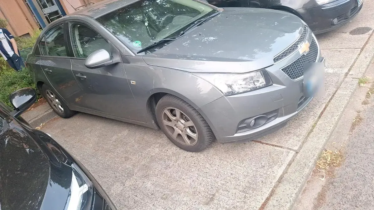 Gebraucht Chevrolet Cruze 125 PS (91 kW) 2010 Grau Limousine