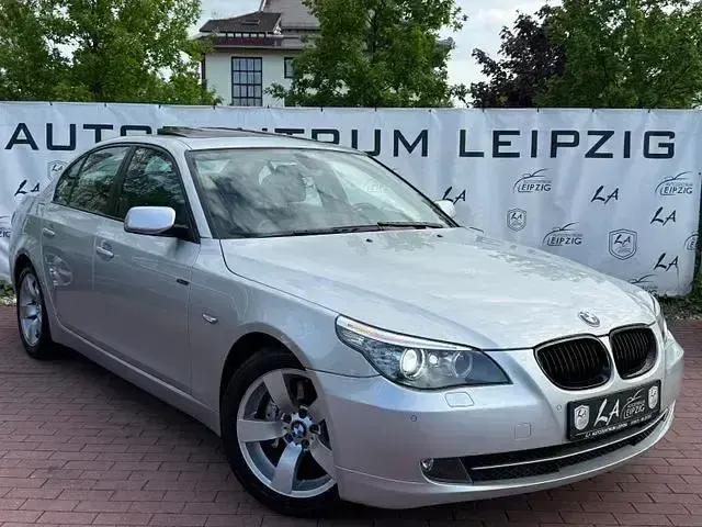 Gebraucht BMW 523 Shadowline 190 PS (139 kW) 2009 Silber Limousine
