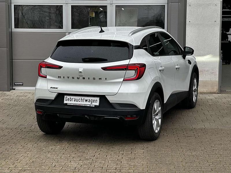 Gebraucht Mitsubishi ASX Plus 91 PS (66 kW) 2023 Himalayaweiss (m) SUV