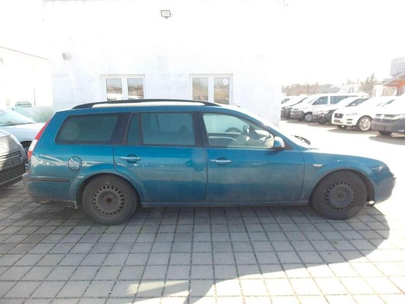 Gebraucht Ford Mondeo Titanium 131 PS (96 kW) 2006 Blau Kombi