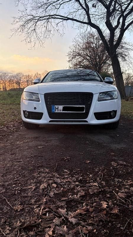 Weiß Gebraucht 2008 Audi S5 S-Line Limousine | 10.500 € - Bild 1/4