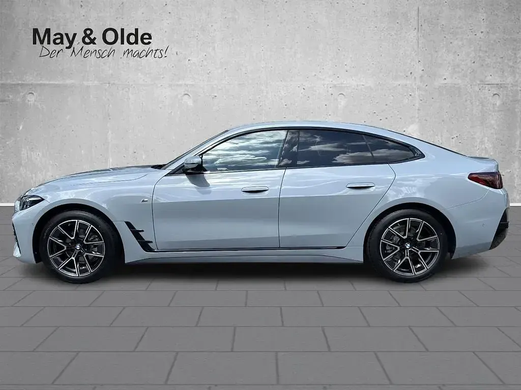 Neu BMW 420 Performance 184 PS (135 kW) 2026 Grau Coupé