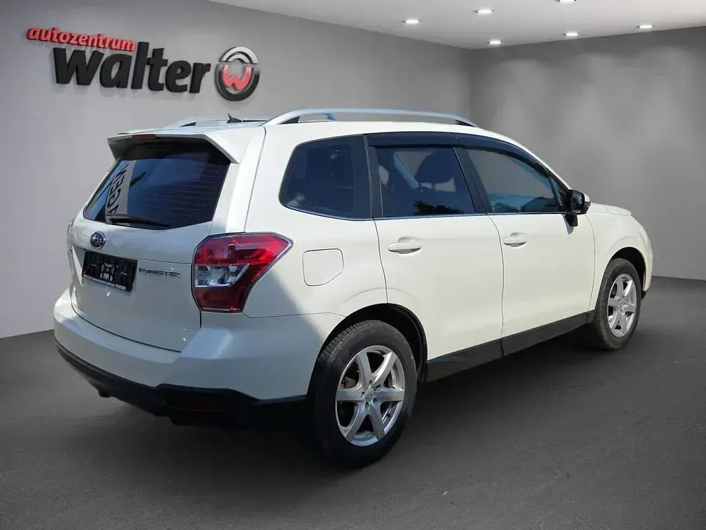Gebraucht Subaru Forester Comfort 150 PS (110 kW) 2015 Weiß SUV
