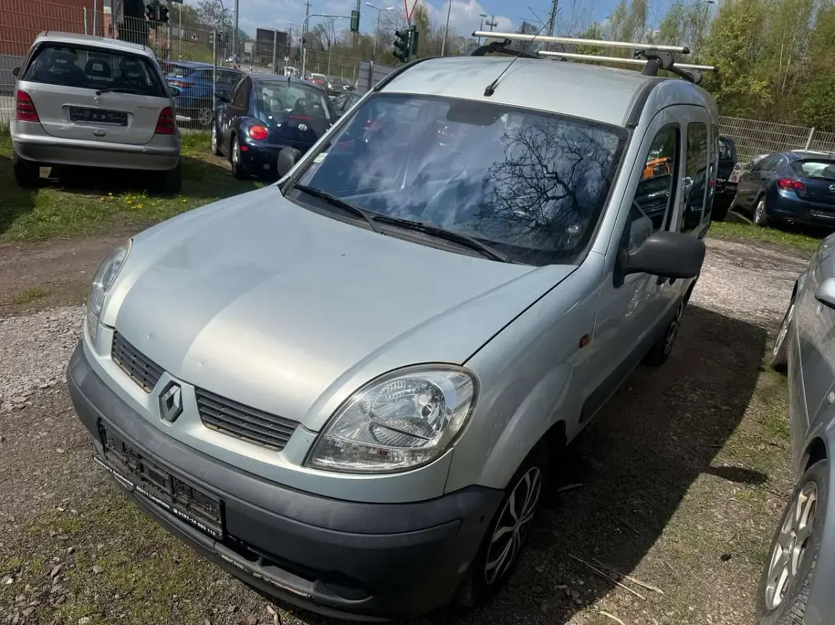 Usata Renault Kangoo 82 CV (60 kW) 2003 Grigio Monovolume