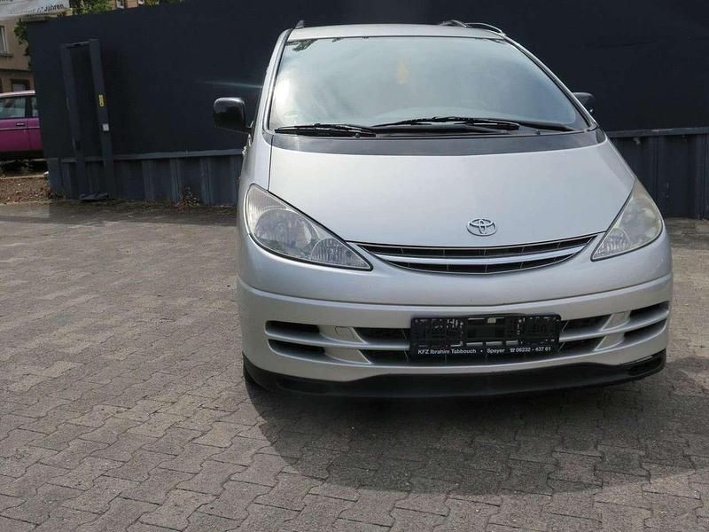 Silber Gebraucht 2000 Toyota Previa Van / Kleinbus | 6.950 € - Bild 1/4