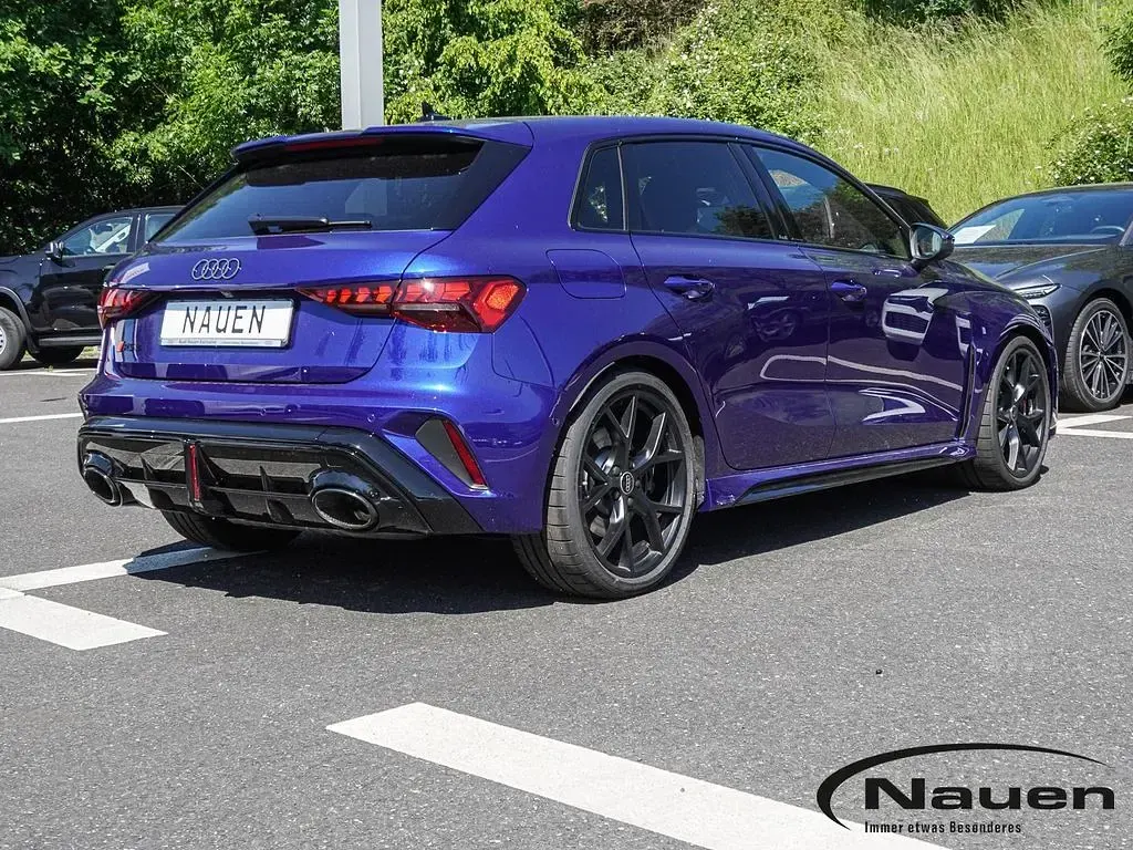 Gebraucht Audi RS3 Sport 400 PS (294 kW) 2025 Blau Limousine