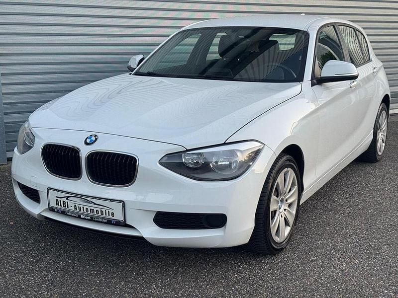 Weiß Gebraucht 2014 BMW 114 Advantage Kleinwagen | 3.999 € (Superpreis) - Bild 1/4