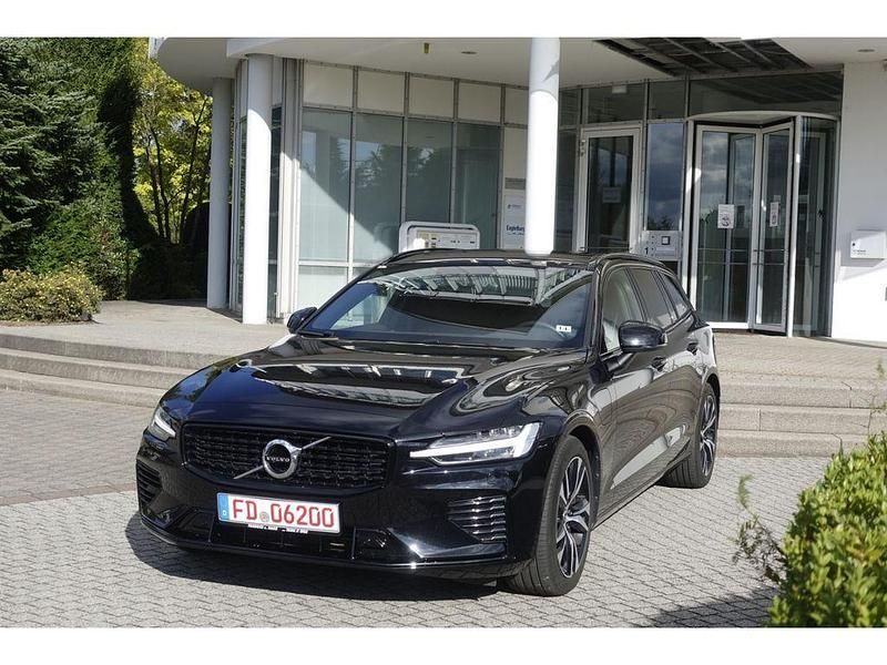 Schwarz Gebraucht 2021 Volvo V60 R-Design Kombi | 26.790 € (Fairer Preis) - Bild 1/4