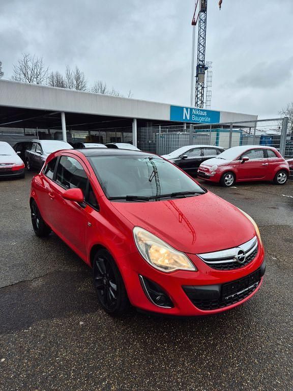 Gebraucht Opel Corsa Color Edition 87 PS (63 kW) 2012 Rot Kleinwagen