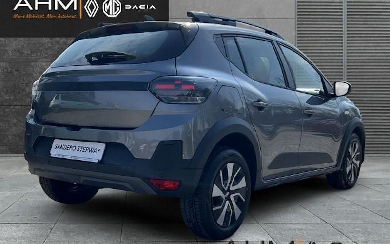 Gebraucht Dacia Sandero Expression 110 PS (80 kW) 2025 Grau Limousine