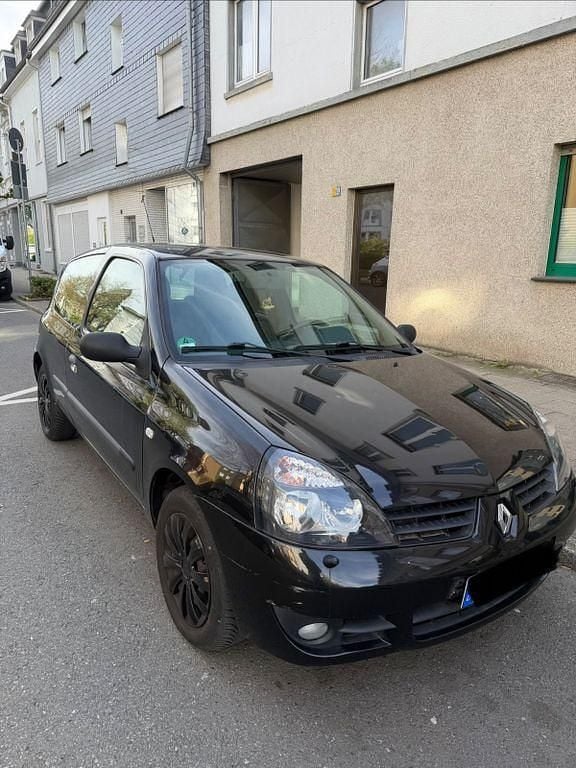 Gebraucht Renault Clio II 58 PS (42 kW) 2008 Schwarz Limousine