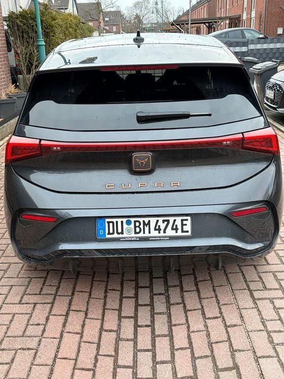 Gebraucht Cupra Born 150 kW (204 PS) 2023 Grau Kleinwagen